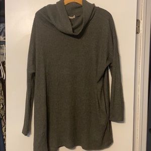 Hunter green super soft boutique sweater